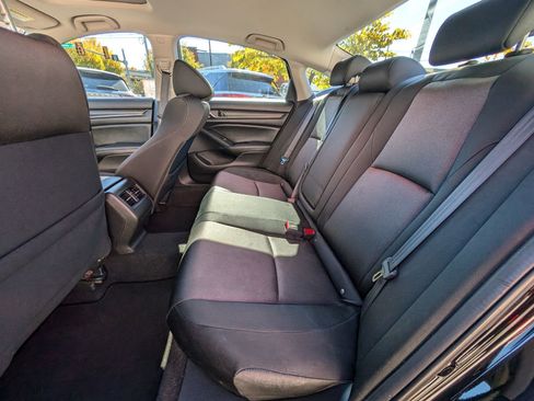 Used 2019 Honda Accord EX image 17