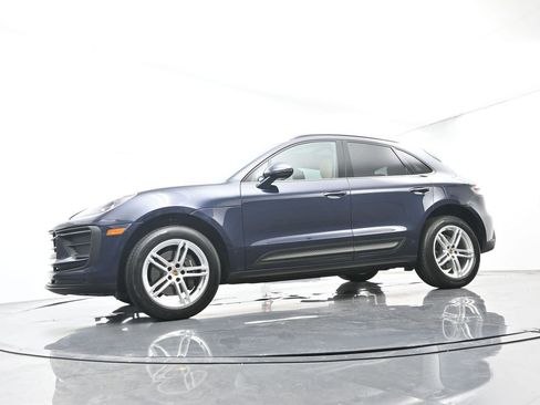 Certified 2023 Porsche Macan AWD/4WD image 46