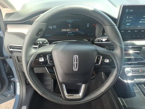 Certified 2023 Lincoln Corsair AWD w/ Equipment Group 101A image 14