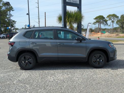 New 2026 Volkswagen Taos S image 8