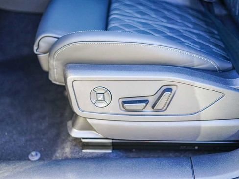 New 2025 Audi SQ5 Premium Plus image 20