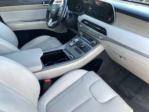Used 2022 Hyundai Palisade SEL w/ 8P Bench Seat Package FWD image 9