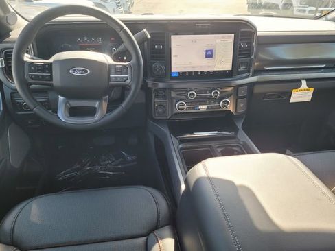 New 2026 Ford F250 Lariat w/ Black Appearance Package AWD/4WD image 7