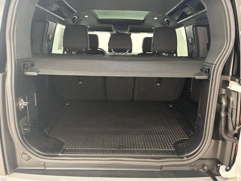 Used 2025 Land Rover Defender 110 S AWD/4WD image 17