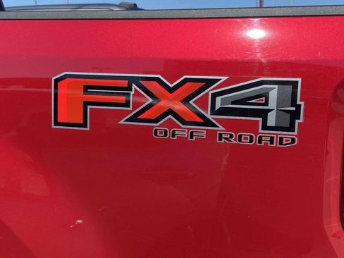 Used 2021 Ford F250 Lariat w/ FX4 Off-Road Package AWD/4WD image 6