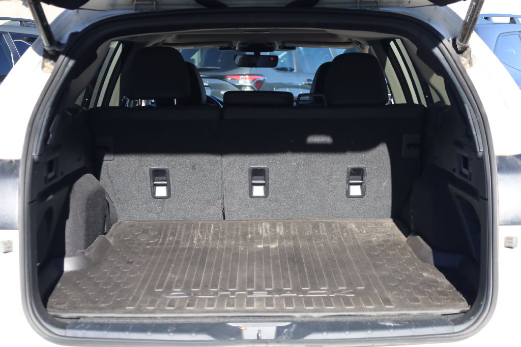 Used 2023 Subaru Outback Limited AWD/4WD image 6