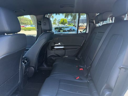 Used 2024 Mercedes-Benz EQB 250+ image 22