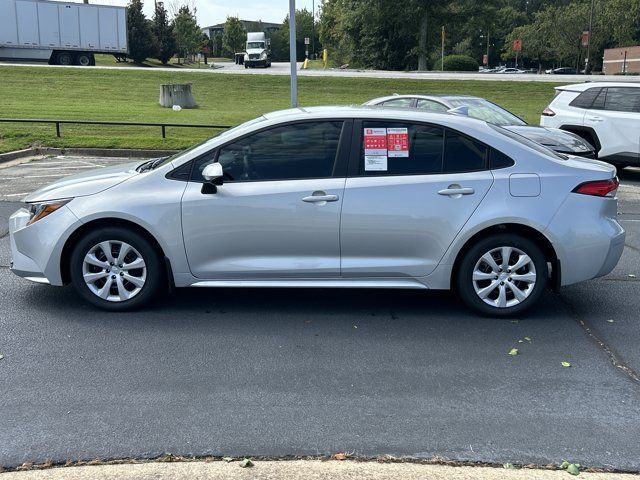 New 2026 Toyota Corolla LE FWD image 5