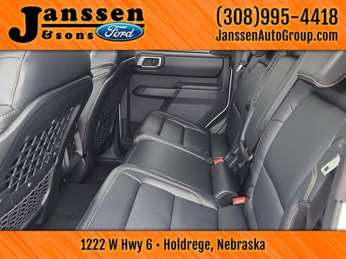 New 2025 Ford Bronco Badlands w/ Sasquatch Package AWD/4WD image 17