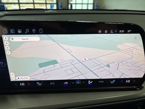 New 2026 Chevrolet Traverse LT image 19