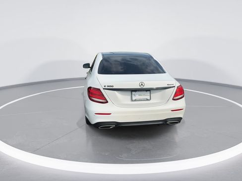 Used 2019 Mercedes-Benz E 300 4MATIC image 7