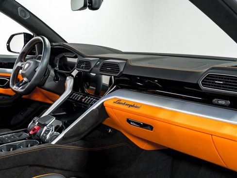 Used 2023 Lamborghini Urus S AWD/4WD image 39