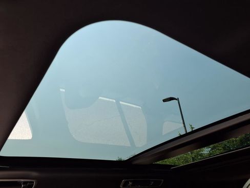 New 2025 Land Rover Range Rover SE image 18