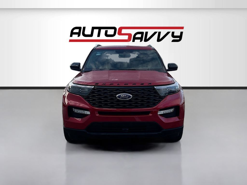 Used 2023 Ford Explorer ST-Line w/ Class IV Trailer Tow Package AWD/4WD image 2