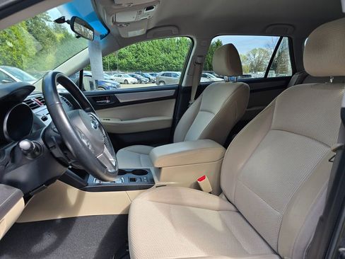 Used 2015 Subaru Outback 2.5i Premium image 2