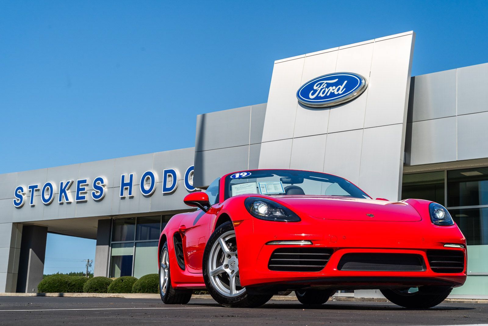 Used 2019 Porsche 718 Boxster RWD image 2
