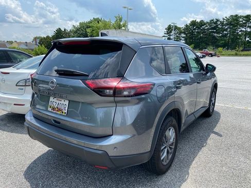Used 2024 Nissan Rogue S AWD/4WD image 12