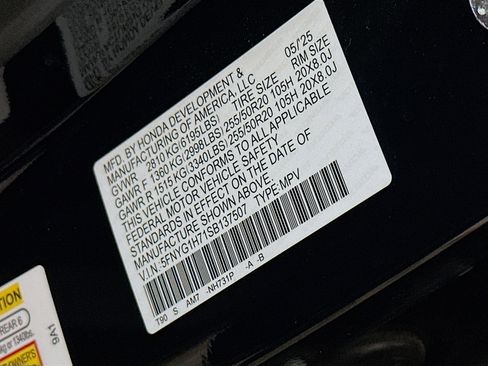Used 2025 Honda Pilot Touring image 12