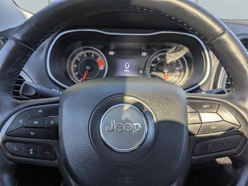 Used 2019 Jeep Cherokee Trailhawk w/ Comfort/Convenience Group image 30