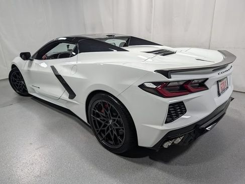 Used 2023 Chevrolet Corvette Stingray Premium Conv w/ Z51 Performance Package RWD image 4