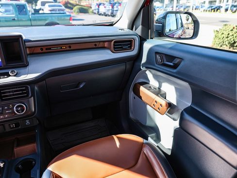 Used 2022 Ford Maverick Lariat w/ Lariat Luxury Package image 6