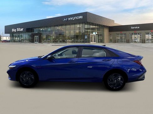 New 2026 Hyundai Elantra Sport image 3