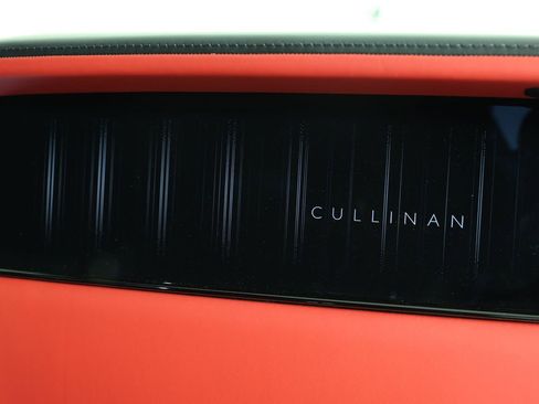 New 2026 Rolls-Royce Cullinan image 26