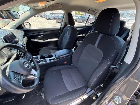 Used 2025 Nissan Sentra SV FWD image 27