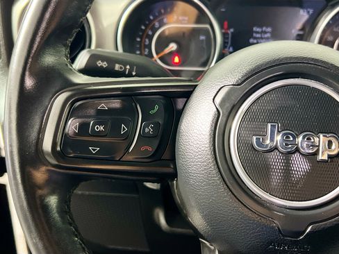 Used 2022 Jeep Wrangler Unlimited Sport AWD/4WD image 18