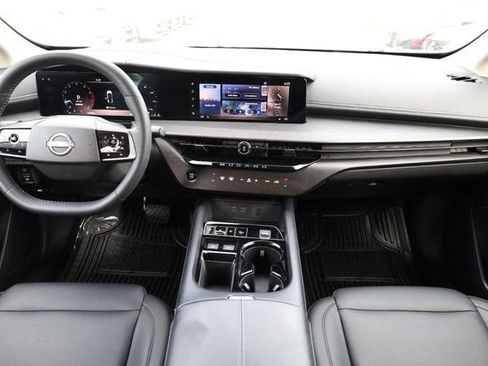 Certified 2025 Nissan Murano SV AWD/4WD image 14