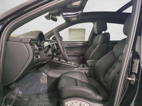 New 2026 Porsche Macan S image 5