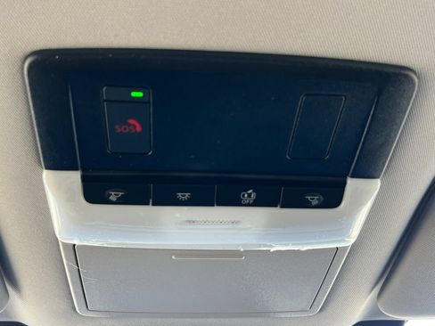New 2026 Nissan Pathfinder SL FWD image 8