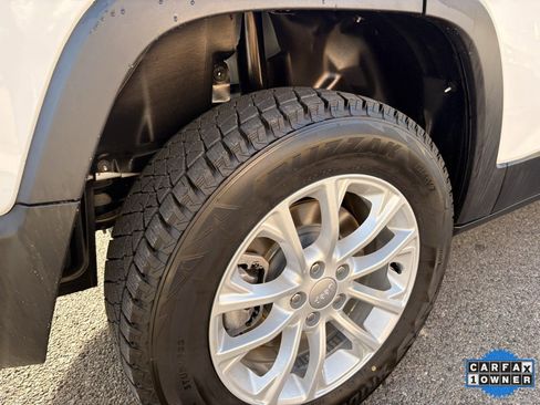 Used 2022 Jeep Cherokee Latitude Lux image 8