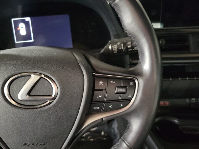 Used 2025 Lexus UX 300h FWD w/ Accessory Package (Z2) image 18