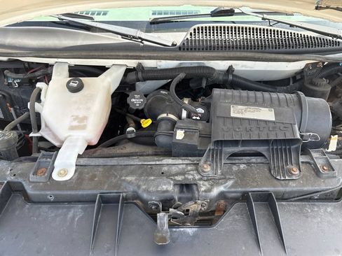 Used 2015 Chevrolet Express 3500 LT w/ LT Preferred Equipment Group RWD image 42