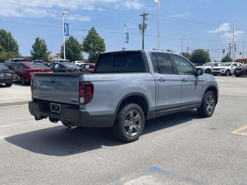 Used 2025 Honda Ridgeline TrailSport image 37