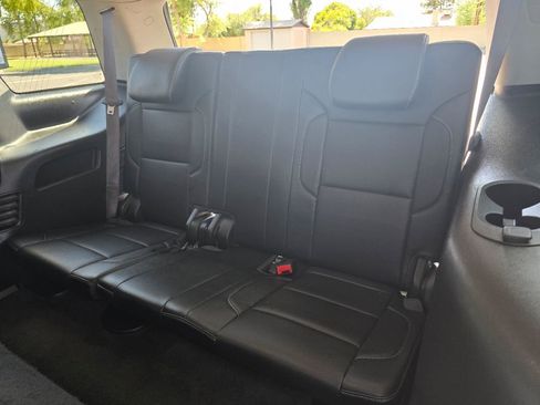 Used 2017 GMC Yukon SLT RWD image 15