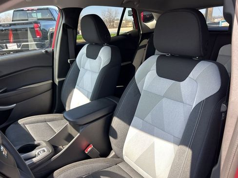 New 2026 Chevrolet Trax LS w/ LS Convenience Package FWD image 15
