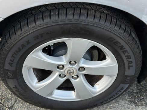 Used 2011 Toyota Sienna LE w/ Towing Pkg FWD image 30
