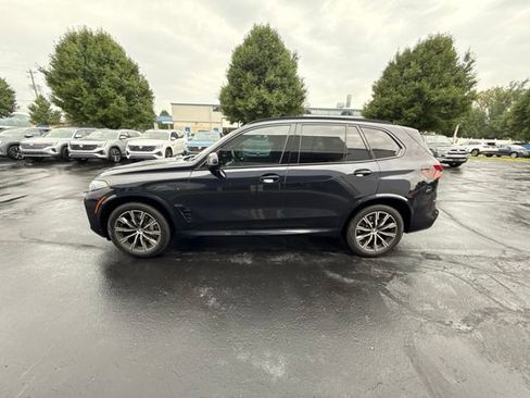 Used 2025 BMW X5 xDrive40i w/ M Sport Package AWD/4WD image 4