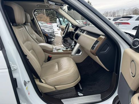 Used 2020 Land Rover Range Rover HSE image 28