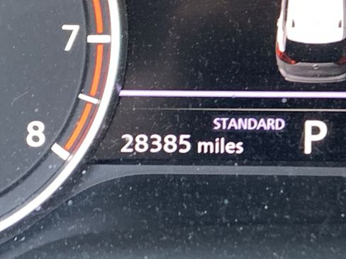 Used 2025 Nissan Rogue SV image 9