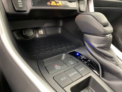 New 2025 Toyota RAV4 XLE w/ Convenience Package image 22
