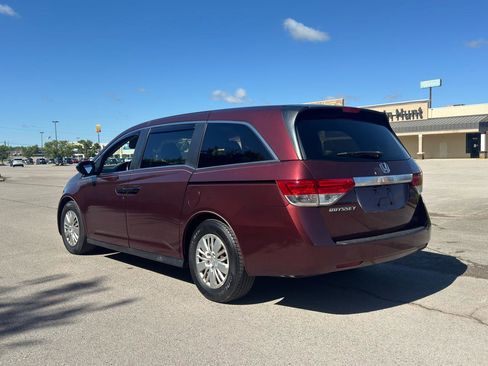 Used 2016 Honda Odyssey LX image 5