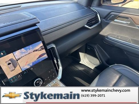 Used 2024 GMC Acadia Denali image 58