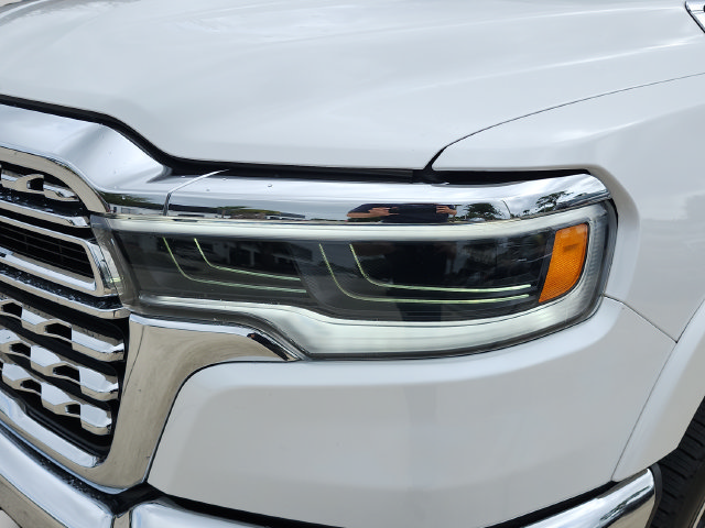 Used 2025 RAM 1500 Limited AWD/4WD image 13