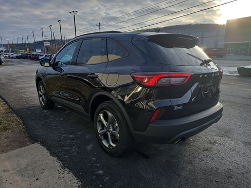 Used 2025 Ford Escape ST-Line image 6