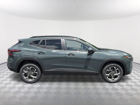 New 2026 Chevrolet Trax LT FWD image 4
