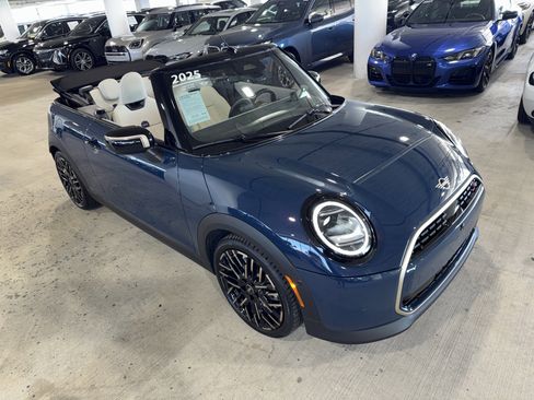 Used 2025 MINI Cooper S FWD image 32
