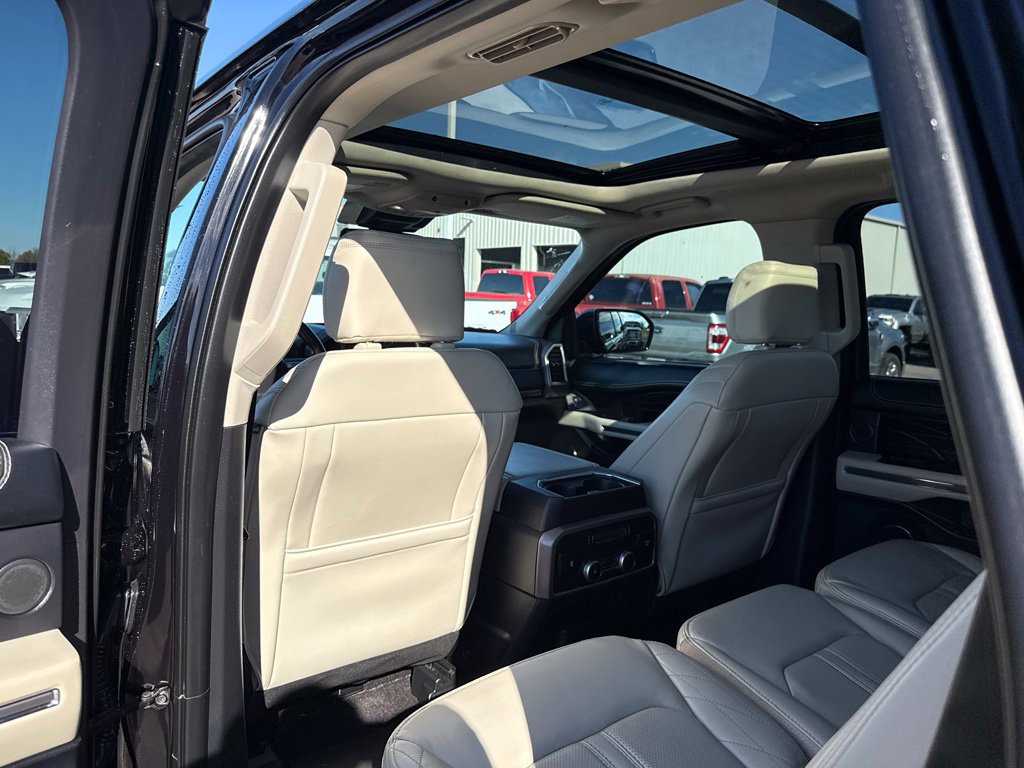 Used 2020 Ford Expedition Max Platinum AWD/4WD image 10